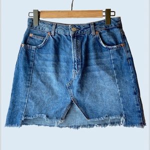 ✴️SOLD✴️TOPSHOP Moto Denim Mini Skirt Raw Hem Cut